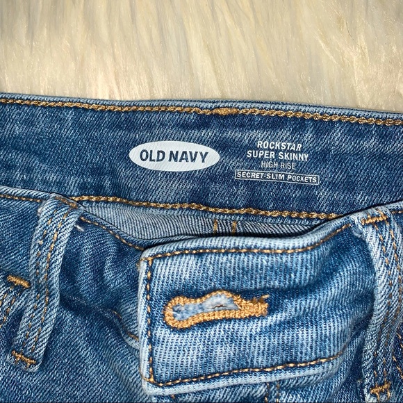 Old Navy Rockstar Ripped Skinny Jean - Picture 2 of 3